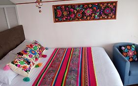 Uros Amaru Marka Lodge